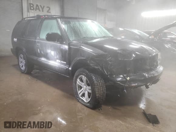✅ 2002 Chevrolet Blazer LS • VIN: 1GNDT13W52K196403 • Lot: 89128545. Wystawiony na Copart z przebiegiem 115 374 mil. Bezpłatny archiwum sprzedaży aukcyjnych z USA i szczegółowy raport historii pojazdu na DreamBid. Zdjęcie 4.