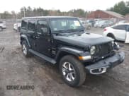 ✅ 2022 Jeep Wrangler Unlimited Sahara • VIN: 1C4HJXEG4NW186063 • Lot: 40927600. Wystawiony na IAAI z przebiegiem 22 430 mil. Bezpłatny archiwum sprzedaży aukcyjnych z USA i szczegółowy raport historii pojazdu na DreamBid. Zdjęcie 1.