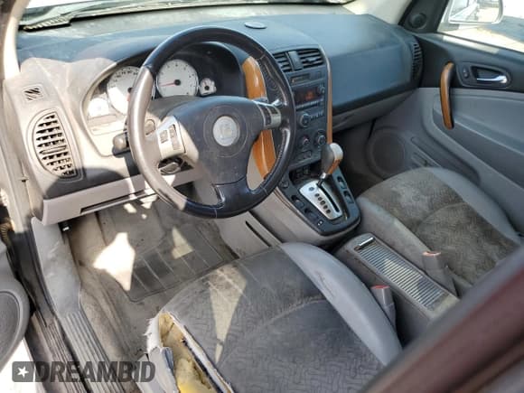 ✅ 2006 Saturn VUE • VIN: 5GZCZ53496S816666 • Lot: 44396965. Wystawiony na Copart z przebiegiem 216 686 mil. Bezpłatny archiwum sprzedaży aukcyjnych z USA i szczegółowy raport historii pojazdu na DreamBid. Zdjęcie 8.