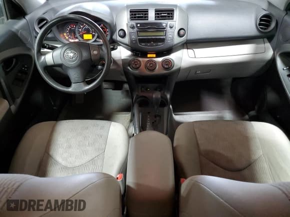 ✅ 2010 Toyota RAV4 • VIN: 2T3BF4DV8AW047665 • Лот: 91062145. Опубликован ранее на Copart с пробегом 167 156 миль. Бесплатный доступ к архиву аукционных продаж из США и подробный отчёт об истории автомобиля на DreamBid. Изображение 8.