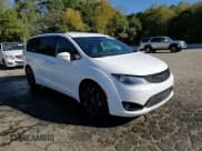 ✅ 2019 Chrysler Pacifica Touring Plus • VIN: 2C4RC1FG0KR593571 • Лот: 87088225. Опубликован ранее на Copart с пробегом 219 743 миль. Бесплатный доступ к архиву аукционных продаж из США и подробный отчёт об истории автомобиля на DreamBid. Изображение 14.