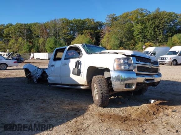 ✅ 2007 Chevrolet Silverado 2500HD 1LT • VIN: 1GCHK23647F553914 • Лот: 43413805. Опубликован ранее на IAAI с пробегом 235 158 миль. Бесплатный доступ к архиву аукционных продаж из США и подробный отчёт об истории автомобиля на DreamBid. Изображение 1.