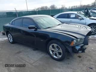 ✅ 2014 Dodge Charger RT • VIN: 2C3CDXCT4EH275099 • Lot: 40977562. Wystawiony na IAAI z przebiegiem 109 889 mil. Bezpłatny archiwum sprzedaży aukcyjnych z USA i szczegółowy raport historii pojazdu na DreamBid. Zdjęcie 1.