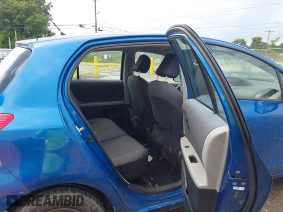 ✅ 2010 Toyota Yaris • VIN: JTDKT4K3XA5318520 • Lot: 42801373. Listed on IAAI with 205,483 mi. Free auction sales archive from the USA and detailed vehicle history report at DreamBid. Image 8.