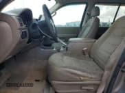 ✅ 2005 Ford Explorer XLS • VIN: 1FMZU62K85UA27357 • Lot: 85119725. Listed on Copart with 177,024 mi. Free auction sales archive from the USA and detailed vehicle history report at DreamBid. Image 7.