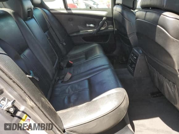 ✅ 2008 BMW 5 Series M5 • VIN: WBSNB93518CX09292 • Lot: 57896195. Wystawiony na Copart z przebiegiem 179 628 mil. Bezpłatny archiwum sprzedaży aukcyjnych z USA i szczegółowy raport historii pojazdu na DreamBid. Zdjęcie 10.