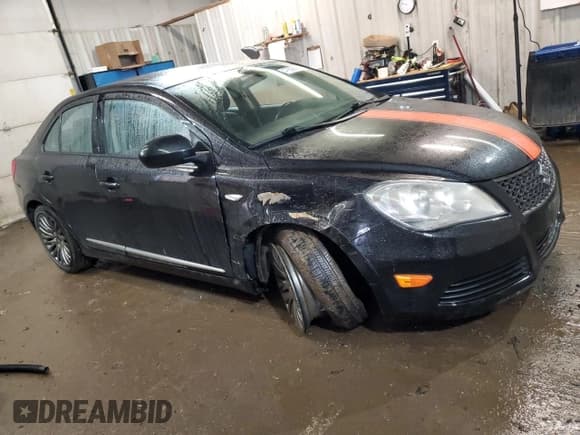 ✅ 2011 Suzuki Kizashi SE • VIN: JS2RF9A3XB6110059 • Lot: 47606905. Wystawiony na Copart z przebiegiem 89 979 mil. Bezpłatny archiwum sprzedaży aukcyjnych z USA i szczegółowy raport historii pojazdu na DreamBid. Zdjęcie 4.