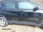 ✅ 2019 Jeep Compass Latitude • VIN: 3C4NJDBB9KT679054 • Lot: 41892388. Listed on IAAI with 61,382 mi. Free auction sales archive from the USA and detailed vehicle history report at DreamBid. Image 6.