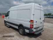 ✅ 2014 Mercedes-Benz Sprinter Cargo • VIN: WD3PE7DC5E5826652 • Лот: 41674834. Опубликован ранее на IAAI с пробегом 213 675 миль. Бесплатный доступ к архиву аукционных продаж из США и подробный отчёт об истории автомобиля на DreamBid. Изображение 3.