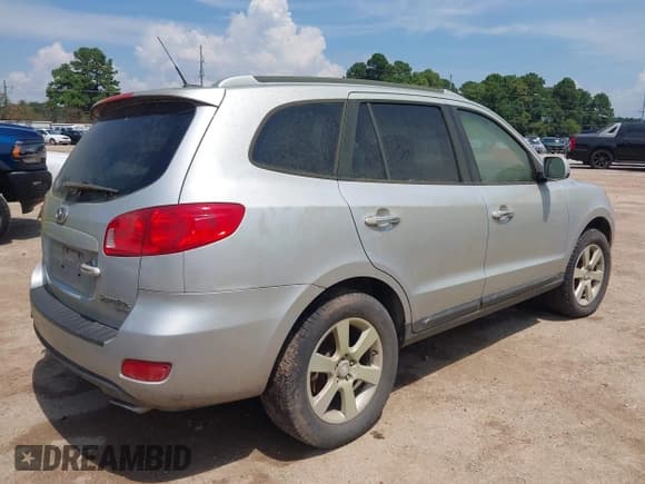 ✅ 2008 Hyundai Santa Fe SE • VIN: 5NMSH13E38H135872 • Lot: 43025102. Wystawiony na IAAI z przebiegiem 211 947 mil. Bezpłatny archiwum sprzedaży aukcyjnych z USA i szczegółowy raport historii pojazdu na DreamBid. Zdjęcie 4.