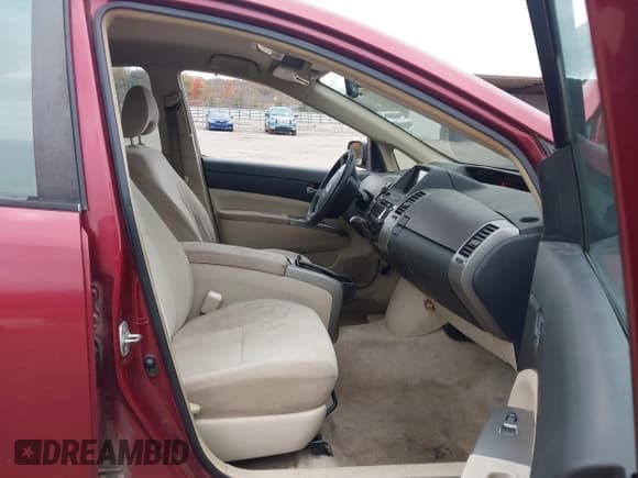 ✅ 2004 Toyota Prius • VIN: JTDKB22UX40009910 • Lot: 43579910. Wystawiony na IAAI z przebiegiem 278 156 mil. Bezpłatny archiwum sprzedaży aukcyjnych z USA i szczegółowy raport historii pojazdu na DreamBid. Zdjęcie 5.