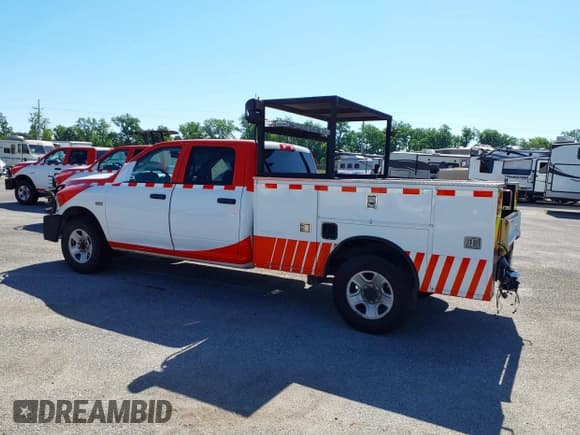 ✅ 2018 Ram 2500 Tradesman • VIN: 3C6UR4HJ3JG243320 • Lot: 41993073. Listed on IAAI with Not provided. Free auction sales archive from the USA and detailed vehicle history report at DreamBid. Image 15.