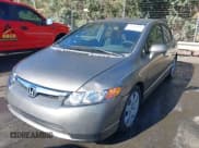 ✅ 2008 Honda Civic LX • VIN: 1HGFA15548L073496 • Lot: 43669698. Wystawiony na IAAI z przebiegiem 342 404 mil. Bezpłatny archiwum sprzedaży aukcyjnych z USA i szczegółowy raport historii pojazdu na DreamBid. Zdjęcie 2.