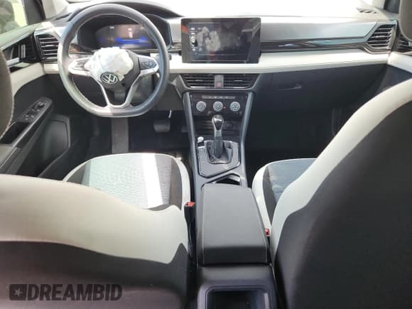 ✅ 2025 Volkswagen Taos S • VIN: 3VV5C7B26SM014300 • Лот: 71057235. Опубликован ранее на Copart с пробегом Не указан. Бесплатный доступ к архиву аукционных продаж из США и подробный отчёт об истории автомобиля на DreamBid. Изображение 8.