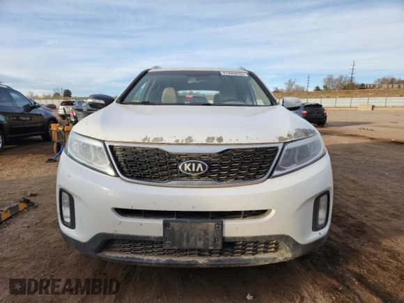 ✅ 2014 Kia Sorento LX • VIN: 5XYKTCA66EG523254 • Лот: 91449255. Опубликован ранее на Copart с пробегом 281 540 миль. Бесплатный доступ к архиву аукционных продаж из США и подробный отчёт об истории автомобиля на DreamBid. Изображение 5.