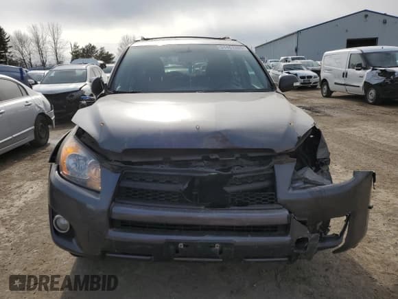 ✅ 2010 Toyota RAV4 Sport • VIN: 2T3RF4DV2AW035073 • Лот: 51461305. Опубликован ранее на Copart с пробегом 257 441 миль. Бесплатный доступ к архиву аукционных продаж из США и подробный отчёт об истории автомобиля на DreamBid. Изображение 5.