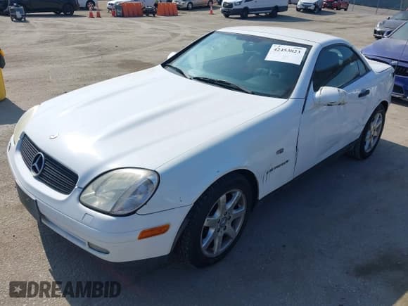 ✅ 1999 Mercedes-Benz SLK 230/320 • VIN: WDBKK47F7XF126995 • Lot: 42453023. Wystawiony na IAAI z przebiegiem 215 676 mil. Bezpłatny archiwum sprzedaży aukcyjnych z USA i szczegółowy raport historii pojazdu na DreamBid. Zdjęcie 2.