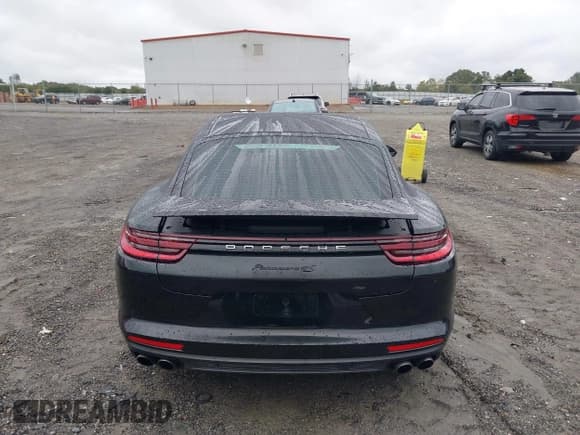 ✅ 2018 Porsche Panamera 4S • VIN: WP0AB2A79JL134141 • Lot: 43545965. Listed on IAAI with 125,180 mi. Free auction sales archive from the USA and detailed vehicle history report at DreamBid. Image 15.