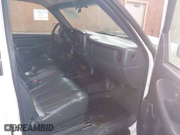 2002 Chevrolet Silverado 1500 LS with VIN 1GCEK14T02Z120888, listed as a IAAI auction lot 41504133 with 131,667 mi miles and . Bid and sale history available at DreamBid. Image 5.