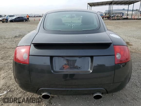 ✅ 2003 Audi TT • VIN: TRUWT28N131019058 • Lot: 87118744. Listed on Copart with 164,154 mi. Free auction sales archive from the USA and detailed vehicle history report at DreamBid. Image 6.