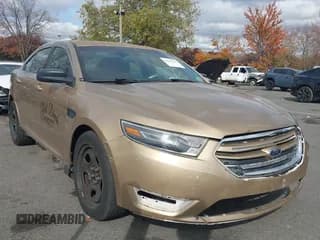 ✅ 2015 Ford Police Interceptor • VIN: 1FAHP2MK5FG178529 • Lot: 43542706. Wystawiony na IAAI z przebiegiem 229 247 mil. Bezpłatny archiwum sprzedaży aukcyjnych z USA i szczegółowy raport historii pojazdu na DreamBid. Zdjęcie 1.