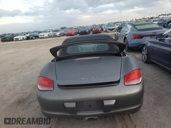 ✅ 2011 Porsche Boxster • VIN: WP0CA2A81BU710210 • Лот: 76809134. Опубликован ранее на Copart с пробегом 28 268 миль. Бесплатный доступ к архиву аукционных продаж из США и подробный отчёт об истории автомобиля на DreamBid. Изображение 6.