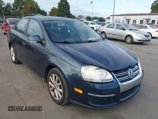 ✅ 2010 Volkswagen Jetta Limited Edition • VIN: 3VWAZ7AJ7AM096618 • Lot: 43406898. Wystawiony na IAAI z przebiegiem 167 850 mil. Bezpłatny archiwum sprzedaży aukcyjnych z USA i szczegółowy raport historii pojazdu na DreamBid. Zdjęcie 1.