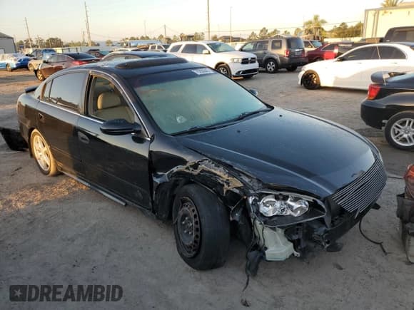 ✅ 2002 Nissan Altima SE • VIN: 1N4BL11D62C255394 • Lot: 70260043. Wystawiony na Copart z przebiegiem 126 514 mil. Bezpłatny archiwum sprzedaży aukcyjnych z USA i szczegółowy raport historii pojazdu na DreamBid. Zdjęcie 4.