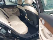 ✅ 2021 Mercedes-Benz C 300 • VIN: W1KWF8EB4MR641418 • Lot: 42657948. Wystawiony na IAAI z przebiegiem 29 644 mil. Bezpłatny archiwum sprzedaży aukcyjnych z USA i szczegółowy raport historii pojazdu na DreamBid. Zdjęcie 8.