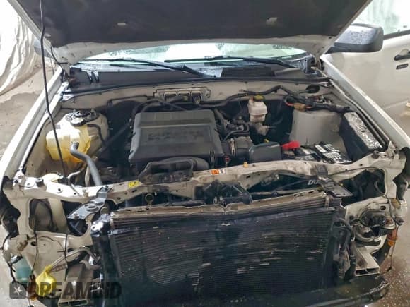 ✅ 2010 Ford Escape XLT • VIN: 1FMCU9DG8AKC63349 • Lot: 95411635. Wystawiony na Copart z przebiegiem 136 160 mil. Bezpłatny archiwum sprzedaży aukcyjnych z USA i szczegółowy raport historii pojazdu na DreamBid. Zdjęcie 12.