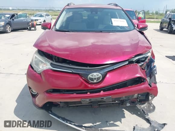 ✅ 2018 Toyota RAV4 XLE • VIN: JTMWFREV1JD113984 • Лот: 43257691. Опубликован ранее на IAAI с пробегом 154 950 миль. Бесплатный доступ к архиву аукционных продаж из США и подробный отчёт об истории автомобиля на DreamBid. Изображение 11.