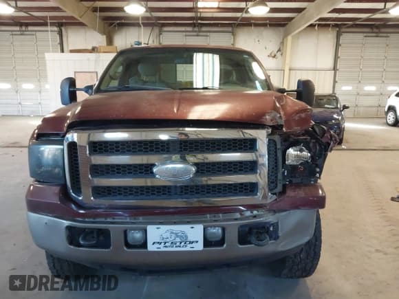 ✅ 2005 Ford F-250 XL • VIN: 1FTSX21P85EA05534 • Лот: 41276551. Опубликован ранее на IAAI с пробегом 176 365 миль. Бесплатный доступ к архиву аукционных продаж из США и подробный отчёт об истории автомобиля на DreamBid. Изображение 12.