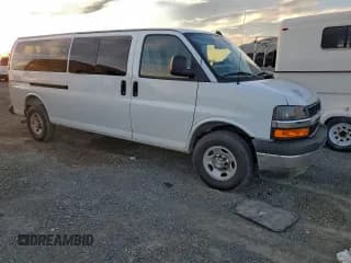 ✅ 2025 Chevrolet Express Passenger LT • VIN: 1GAZGPFP4S1212101 • Лот: 94803295. Опубликован ранее на Copart с пробегом 6 739 миль. Бесплатный доступ к архиву аукционных продаж из США и подробный отчёт об истории автомобиля на DreamBid. Изображение 4.