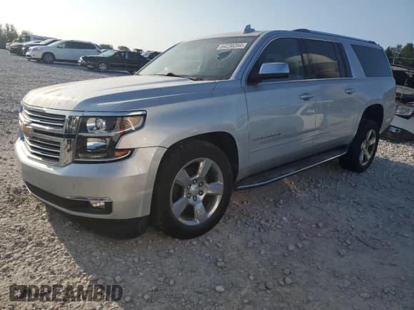 ✅ 2017 Chevrolet Suburban Premier • VIN: 1GNSKJKC5HR215260 • Lot: 64230254. Wystawiony na Copart z przebiegiem 122 978 mil. Bezpłatny archiwum sprzedaży aukcyjnych z USA i szczegółowy raport historii pojazdu na DreamBid. Zdjęcie 1.
