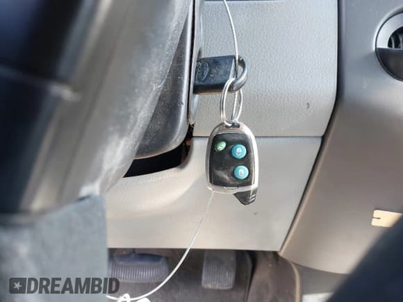 ✅ 2005 Ford F-150 XL • VIN: 1FTRF12205NB99815 • Лот: 43794508. Опубликован ранее на IAAI с пробегом 80 995 миль. Бесплатный доступ к архиву аукционных продаж из США и подробный отчёт об истории автомобиля на DreamBid. Изображение 10.