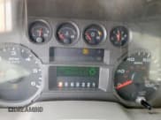 ✅ 2010 Ford F-250 XL • VIN: 1FTSX2B58AEA95811 • Lot: 57290265. Wystawiony na Copart z przebiegiem 251 281 mil. Bezpłatny archiwum sprzedaży aukcyjnych z USA i szczegółowy raport historii pojazdu na DreamBid. Zdjęcie 9.