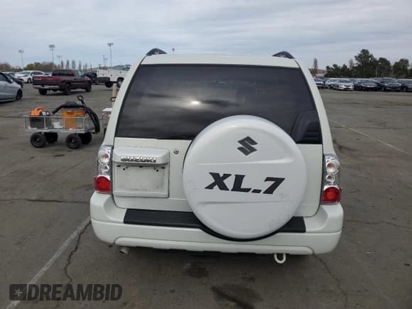 ✅ 2004 Suzuki XL7 LX • VIN: JS3TY92V844108854 • Лот: 49650735. Опубликован ранее на Copart с пробегом 201 373 миль. Бесплатный доступ к архиву аукционных продаж из США и подробный отчёт об истории автомобиля на DreamBid. Изображение 6.