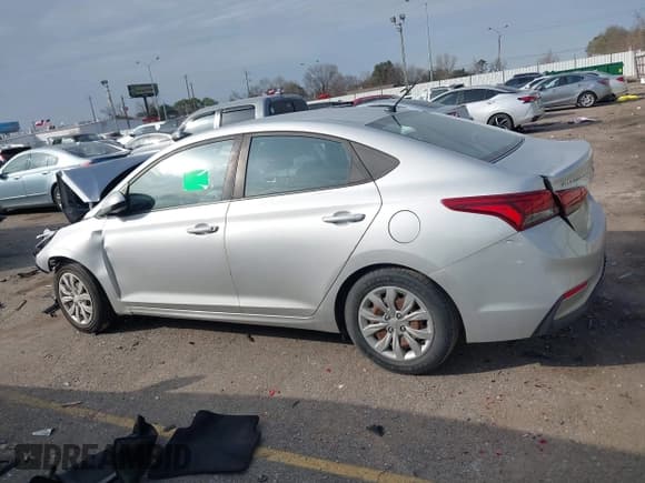 ✅ 2018 Hyundai Accent SE • VIN: 3KPC24A3XJE021924 • Лот: 41562577. Опубликован ранее на IAAI с пробегом 83 596 миль. Бесплатный доступ к архиву аукционных продаж из США и подробный отчёт об истории автомобиля на DreamBid. Изображение 14.