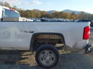 ✅ 2015 GMC Sierra 2500HD • VIN: 1GT11XEG8FF573573 • Lot: 43579173. Listed on IAAI with 213,653 mi. Free auction sales archive from the USA and detailed vehicle history report at DreamBid. Image 12.