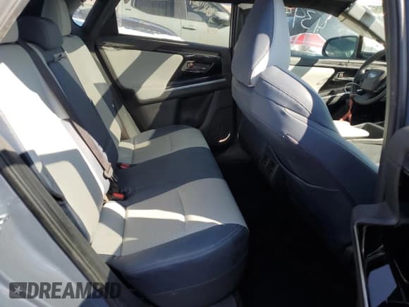 ✅ 2023 Subaru Solterra Limited • VIN: JTMABABA9PA013103 • Лот: 45185785. Опубликован ранее на Copart с пробегом 43 952 миль. Бесплатный доступ к архиву аукционных продаж из США и подробный отчёт об истории автомобиля на DreamBid. Изображение 11.