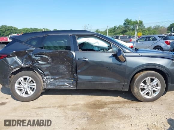 ✅ 2020 Chevrolet Blazer LT • VIN: 3GNKBHRS1LS622682 • Lot: 42658106. Listed on IAAI with 107,530 mi. Free auction sales archive from the USA and detailed vehicle history report at DreamBid. Image 13.