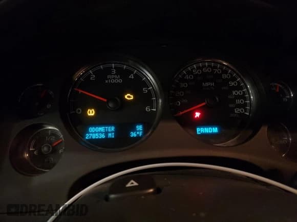 ✅ 2012 Chevrolet Suburban LTZ • VIN: 1GNSKKE76CR141134 • Lot: 80113874. Wystawiony na Copart z przebiegiem 278 536 mil. Bezpłatny archiwum sprzedaży aukcyjnych z USA i szczegółowy raport historii pojazdu na DreamBid. Zdjęcie 9.