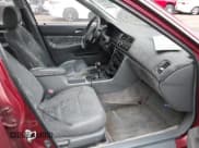 ✅ 1995 Honda Accord EX • VIN: 1HGCD5663SA066292 • Lot: 42982046. Wystawiony na IAAI z przebiegiem 263 797 mil. Bezpłatny archiwum sprzedaży aukcyjnych z USA i szczegółowy raport historii pojazdu na DreamBid. Zdjęcie 5.