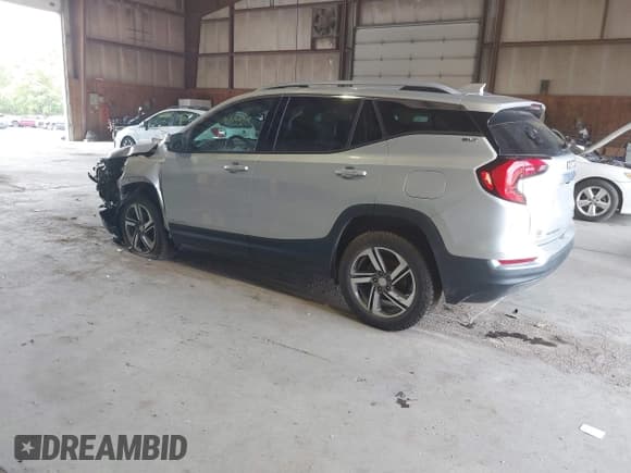 ✅ 2020 GMC Terrain SLT • VIN: 3GKALVEV7LL245807 • Lot: 40143390. Listed on IAAI with 83,453 mi. Free auction sales archive from the USA and detailed vehicle history report at DreamBid. Image 3.