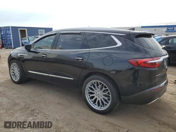 ✅ 2018 Buick Enclave Essence • VIN: 5GAEVAKW8JJ267270 • Lot: 71913835. Listed on Copart with 69,818 mi. Free auction sales archive from the USA and detailed vehicle history report at DreamBid. Image 2.