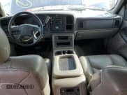 ✅ 2003 Chevrolet Suburban LT • VIN: 1GNFK16ZX3J198009 • Лот: 82784134. Опубликован ранее на Copart с пробегом 208 045 миль. Бесплатный доступ к архиву аукционных продаж из США и подробный отчёт об истории автомобиля на DreamBid. Изображение 8.