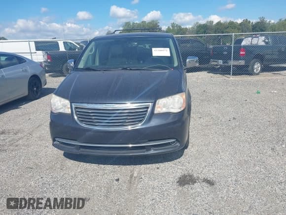 ✅ 2014 Chrysler Town & Country Touring L • VIN: 2C4RC1CG0ER200189 • Лот: 43380572. Опубликован ранее на IAAI с пробегом 189 374 миль. Бесплатный доступ к архиву аукционных продаж из США и подробный отчёт об истории автомобиля на DreamBid. Изображение 12.