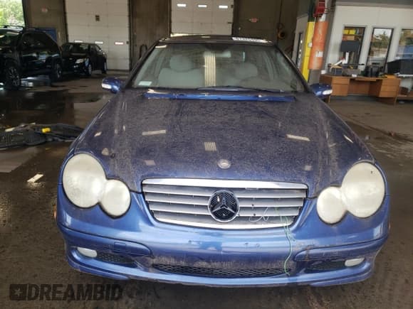 ✅ 2002 Mercedes-Benz C 230/260/280/320 • VIN: WDBRN47J62A223461 • Lot: 61325495. Listed on Copart with 92,348 mi. Free auction sales archive from the USA and detailed vehicle history report at DreamBid. Image 5.