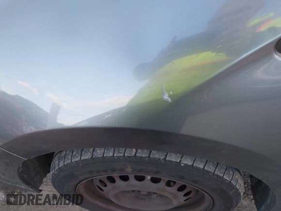 ✅ 2013 Honda Insight LX • VIN: JHMZE2H57DS004186 • Lot: 43671873. Listed on IAAI with 276,397 mi. Free auction sales archive from the USA and detailed vehicle history report at DreamBid. Image 12.