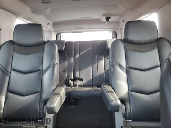 ✅ 2020 Cadillac Escalade ESV Luxury • VIN: 1GYS4HKJ3LR219403 • Lot: 91776095. Listed on Copart with 135,555 mi. Free auction sales archive from the USA and detailed vehicle history report at DreamBid. Image 10.